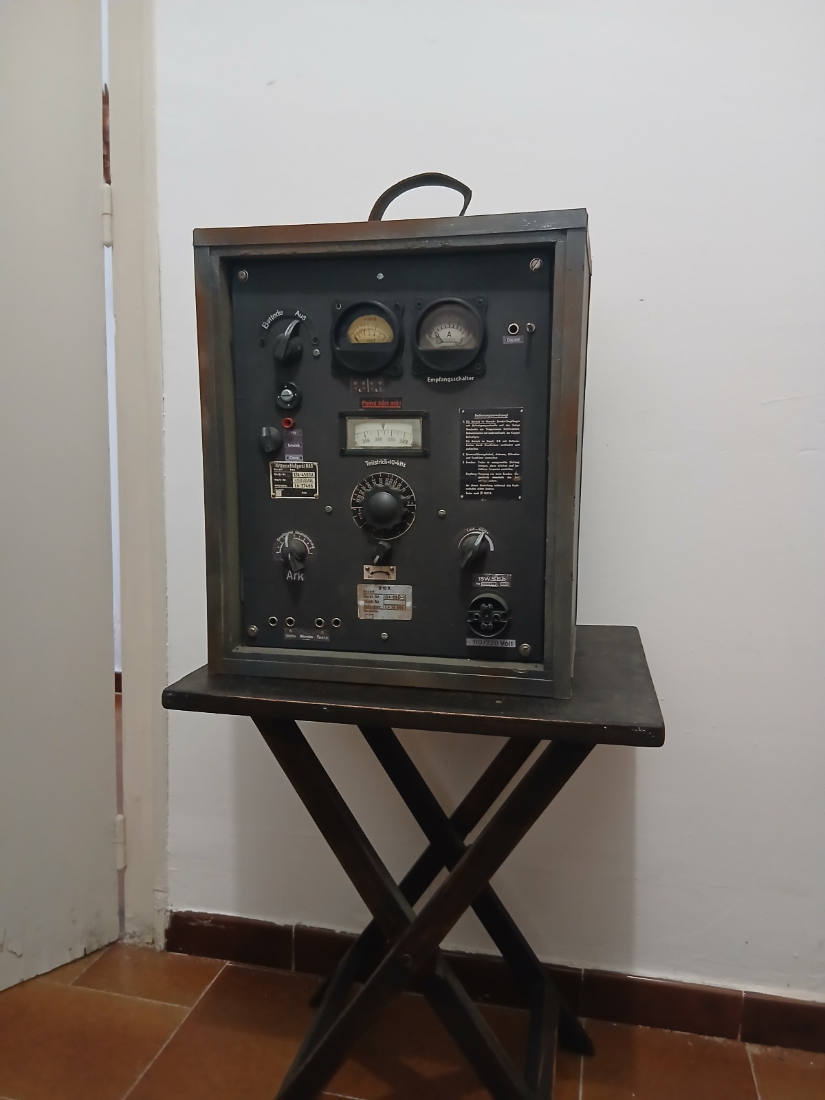 Replique inerte radio allemande 2eme GM 170€ — vue 1